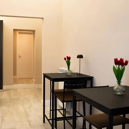 Konukevi 215 Colosseum - 4*