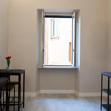 215 Colosseum - Konukevi