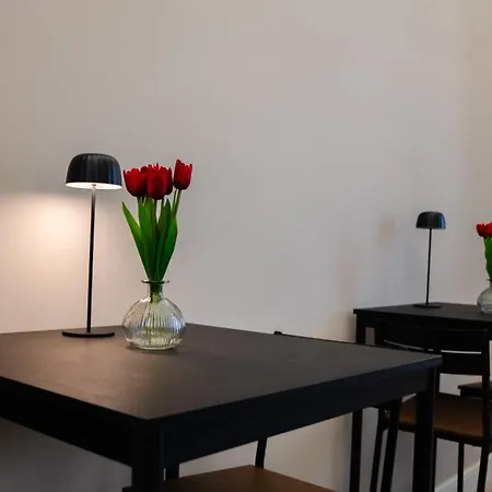 Konukevi 215 Colosseum -